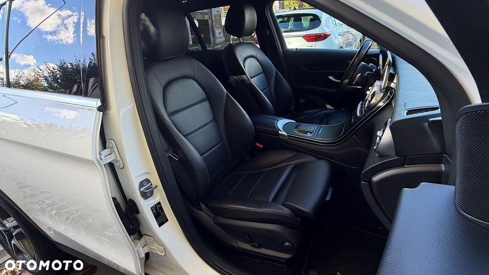 Mercedes-Benz GLC 200 d 4-Matic Business Edition - 37