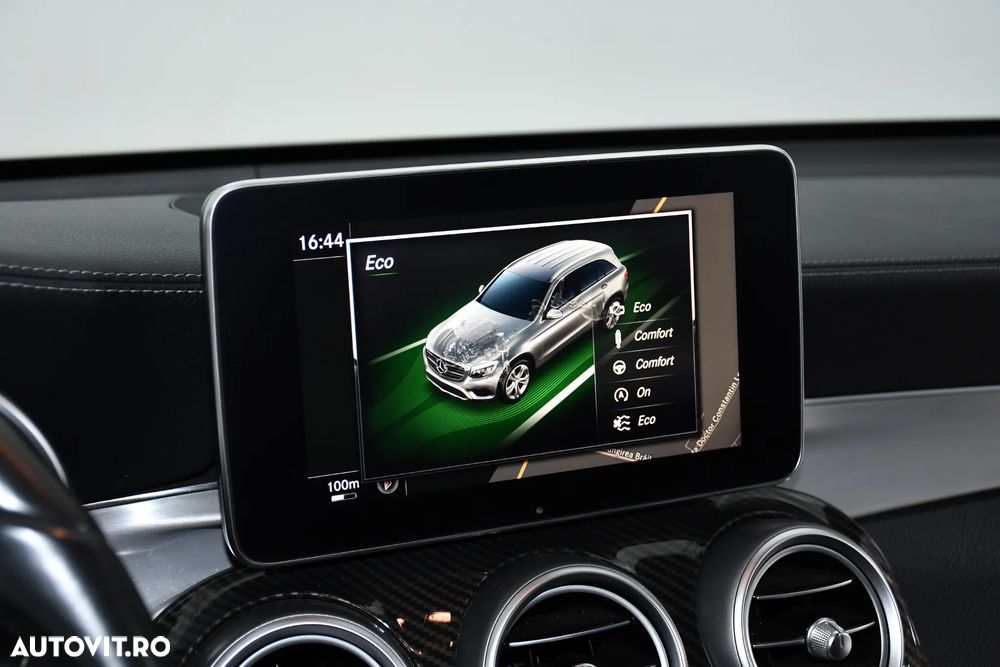 Mercedes-Benz GLC 220 d 4MATIC 9G-TRONIC AMG Line - 19