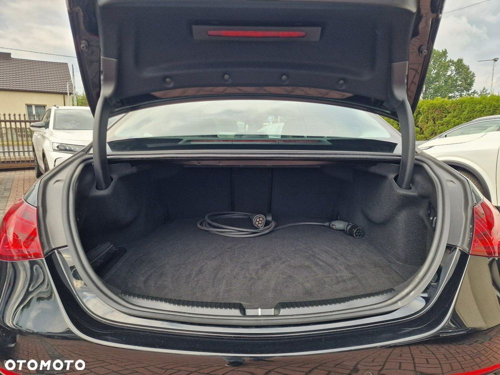 Mercedes-Benz Klasa C 300 e 9G-TRONIC Avantgarde - 40