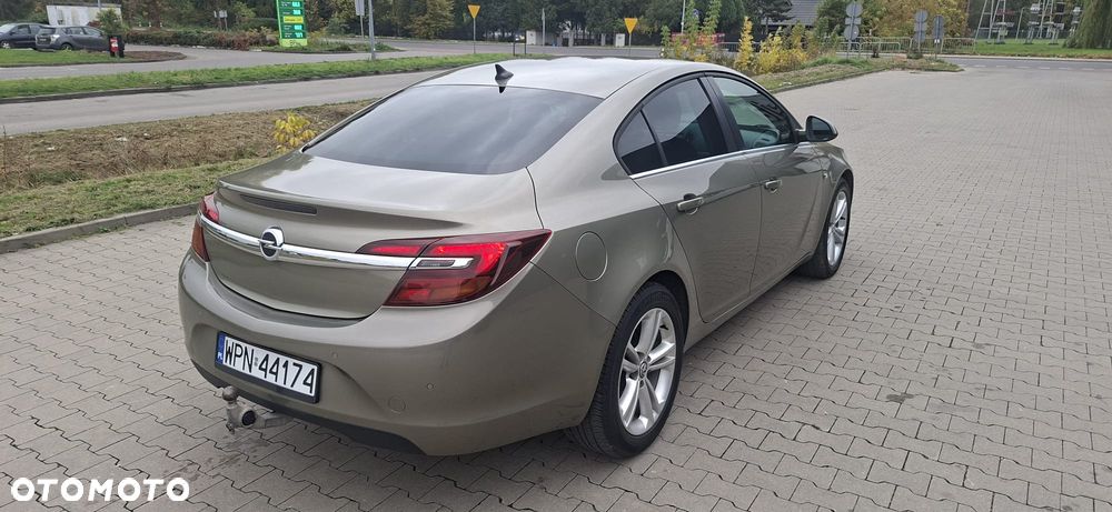 Opel Insignia 1.4 T Cosmo S&S - 4