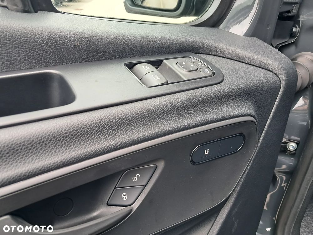 Mercedes-Benz Sprinter 319 CDI Furgon PRO długi 4325 mm L3H2 - 18