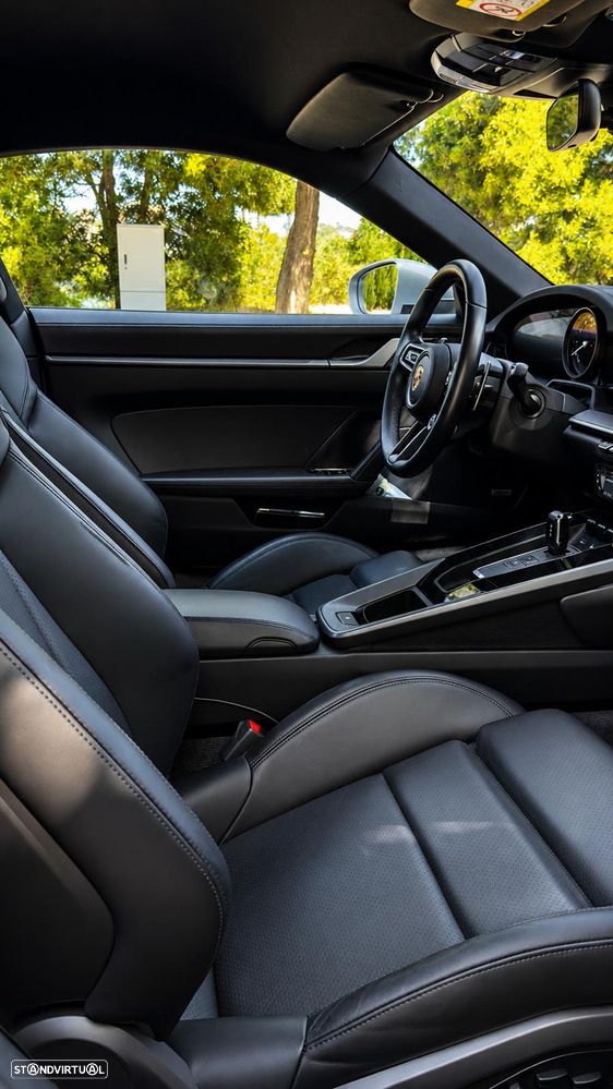 Porsche 911 (992) Carrera S PDK - 11