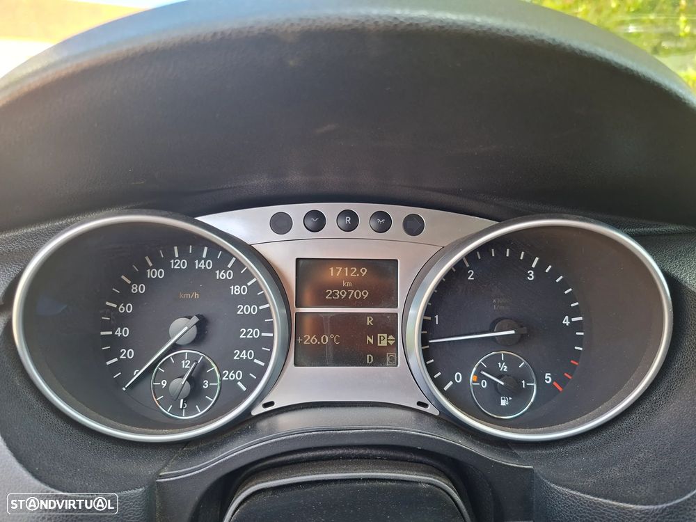 Mercedes-Benz R 320 CDI 4-Matic Longo - 15
