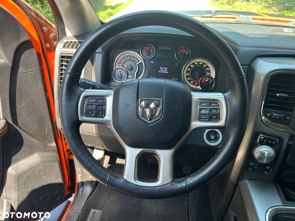 Dodge RAM - 12