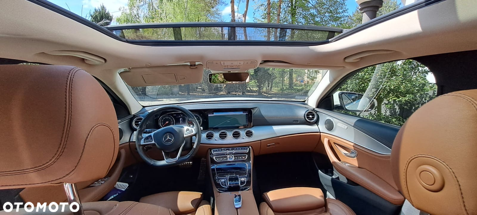 Mercedes-Benz Klasa E 220 d 4-Matic 9G-TRONIC - 14