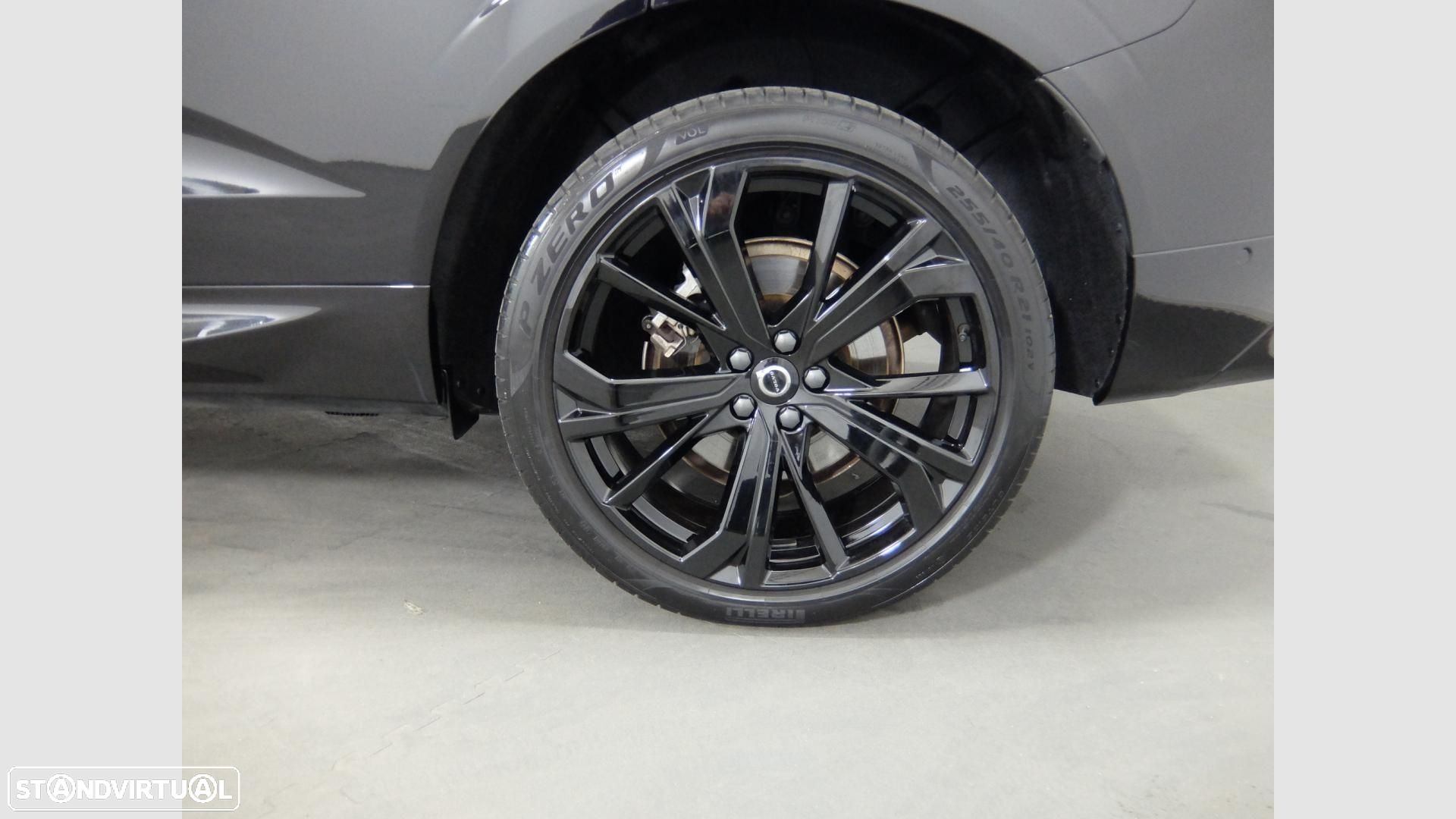 Volvo XC 60 2.0 T6 PHEV Black Edition AWD - 7