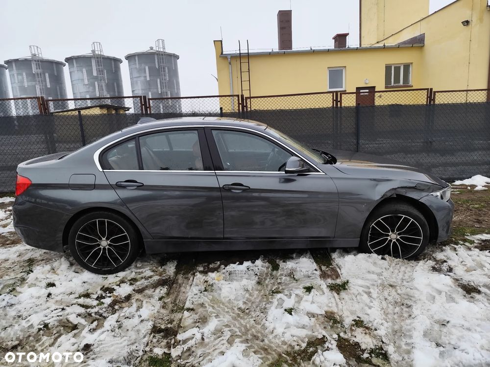 BMW Seria 3 318d Blue Performance Luxury Line - 7