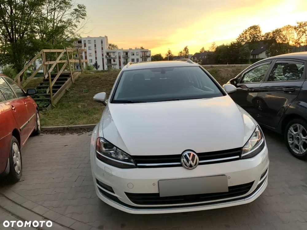 Volkswagen Golf - 6