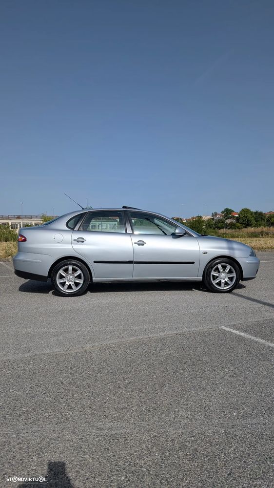 SEAT Cordoba 1.4 16V Auto Stylance - 4