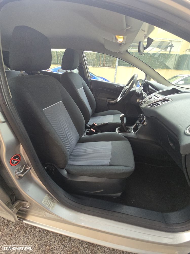 Ford Fiesta - 15