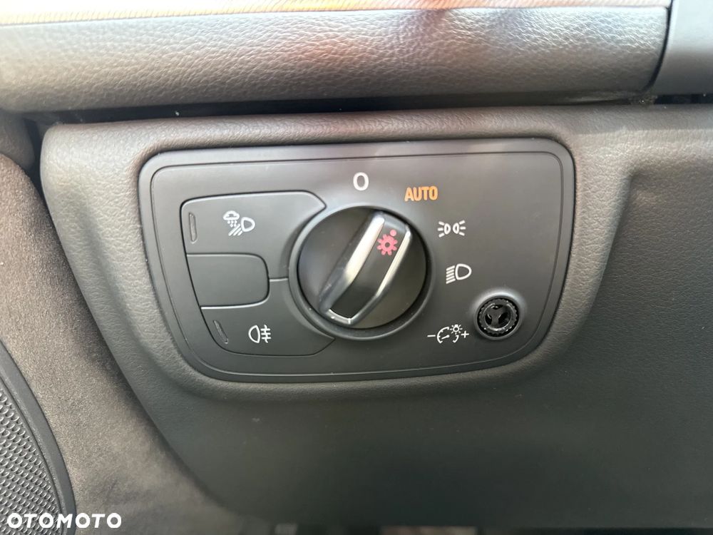 Audi A6 Avant 2.0 TDI Ultra DPF S tronic - 26