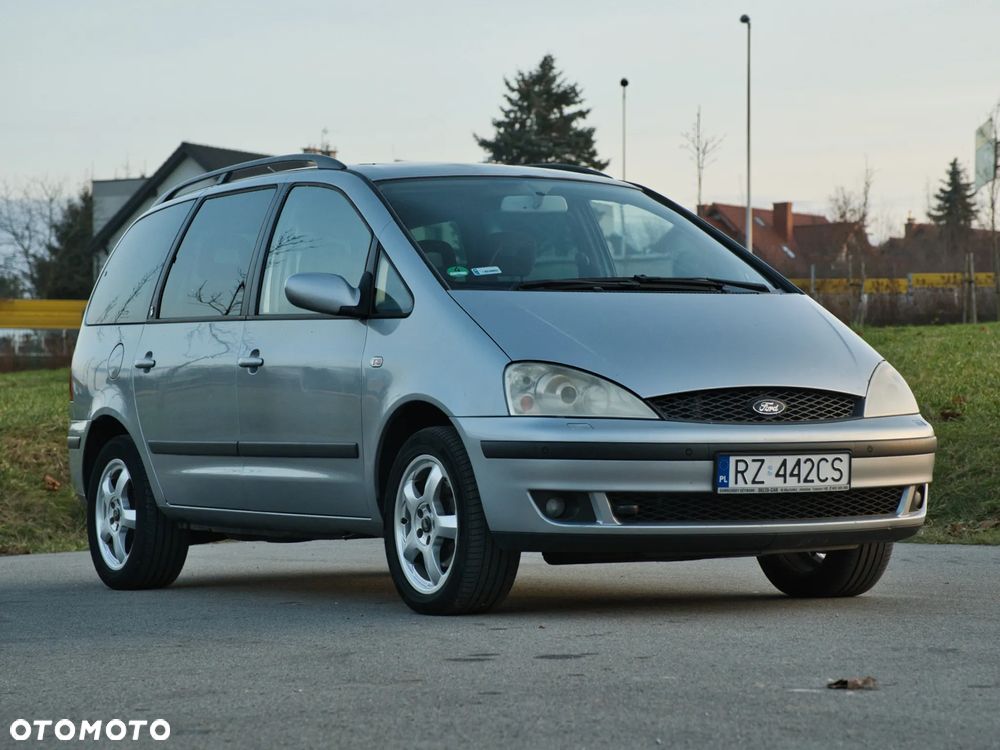 Ford Galaxy 1.9 TDI Ghia - 32