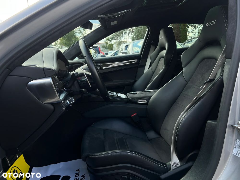 Porsche Panamera - 15