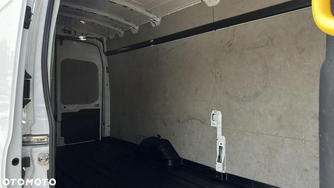 Ford Transit - 19