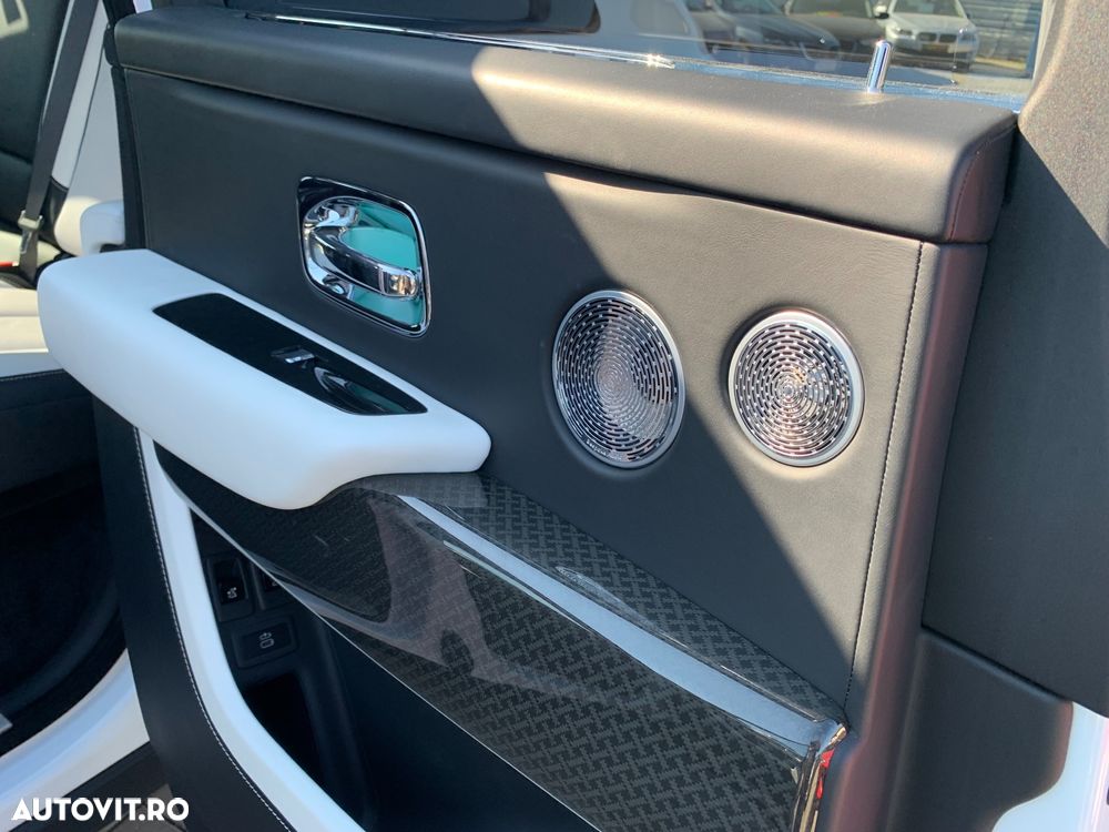 Rolls-Royce Cullinan - 11