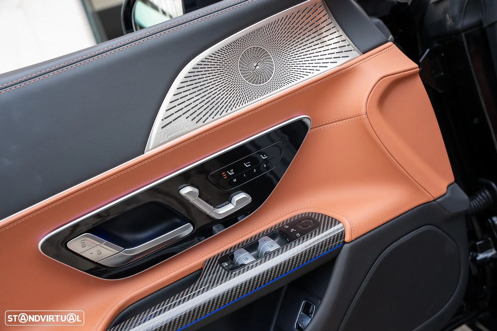 Mercedes-Benz SL 63 AMG 4Matic+ - 28