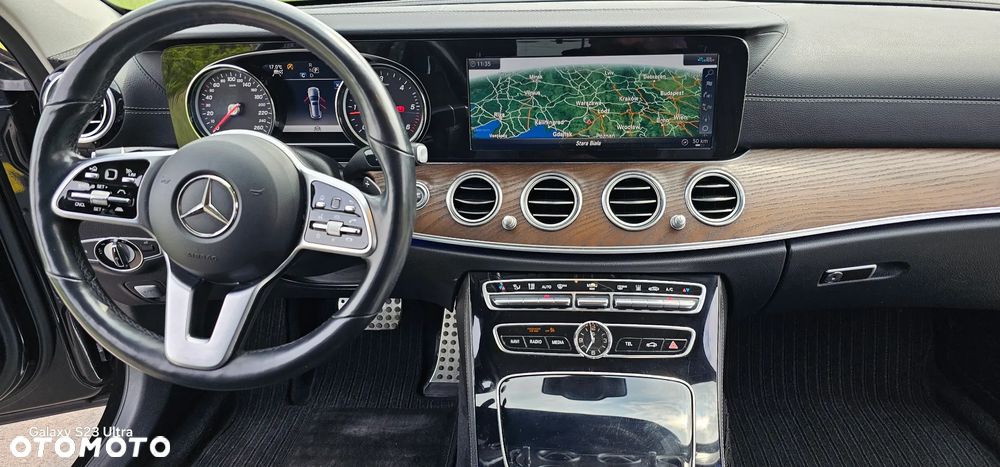 Mercedes-Benz Klasa E 220 d Business Edition 9G-TRONIC - 19