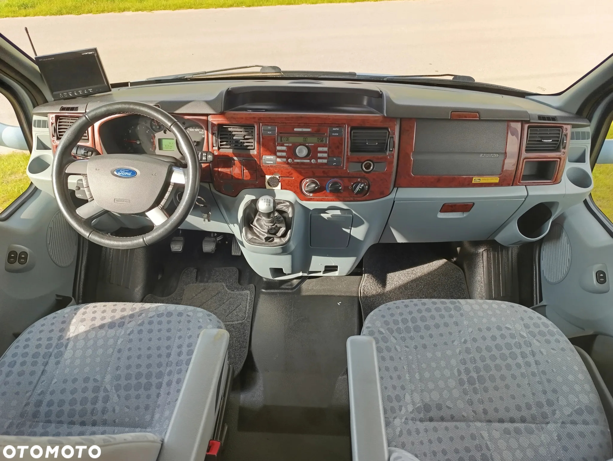 Ford Transit - 14