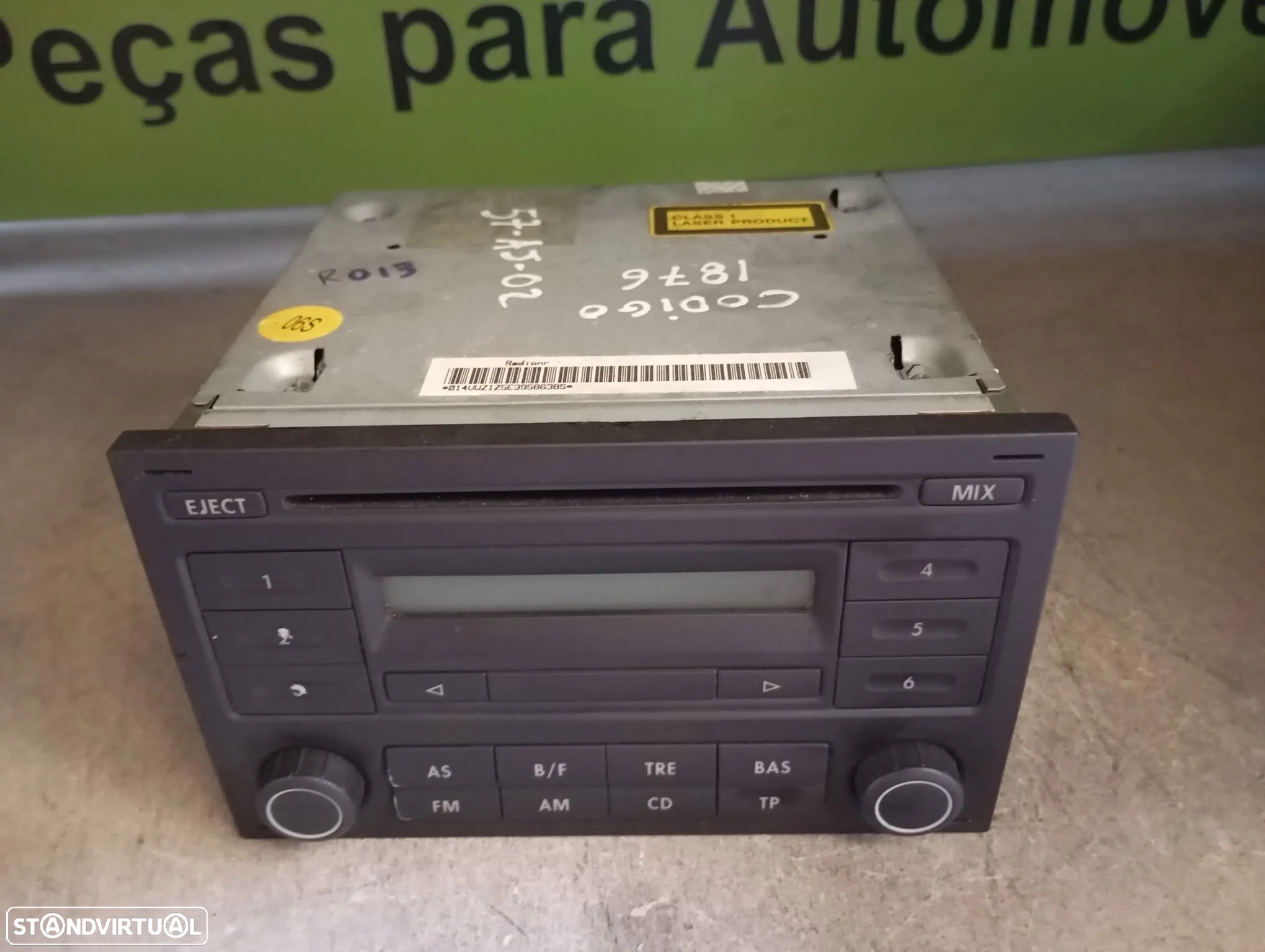VW POLO 9N RÁDIO - R013 - 2