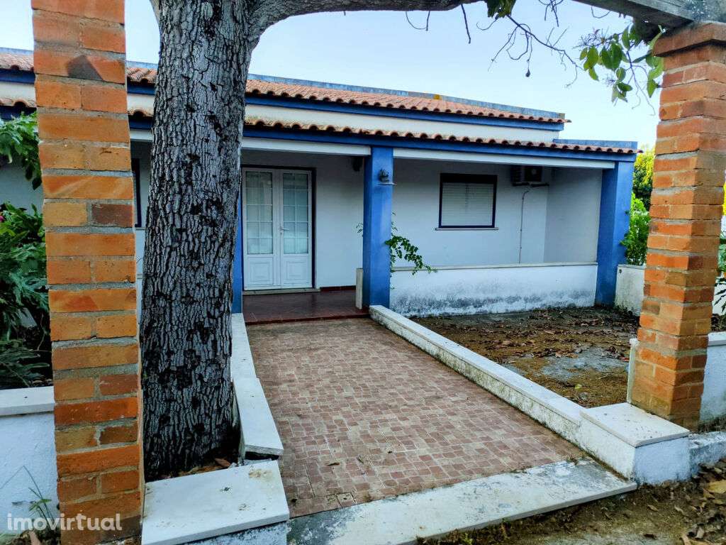 Quintinha com casas e Comércio independente - Santarém - Grande imagem: 2/46