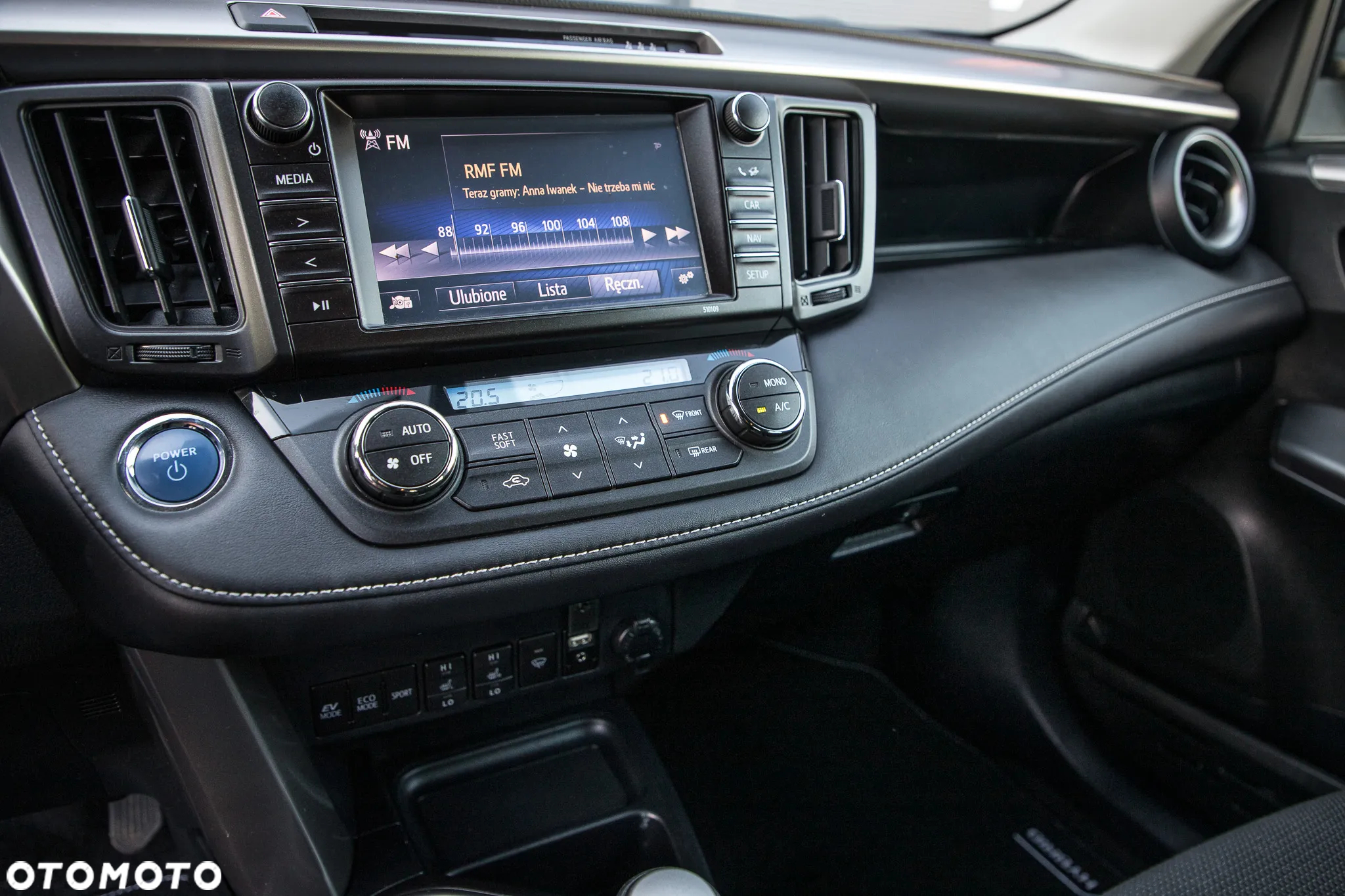 Toyota RAV4 - 25