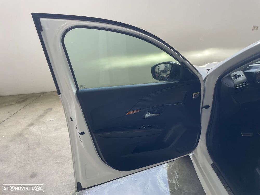 Peugeot 208 PureTech 100 EAT8 Allure Pack - 9