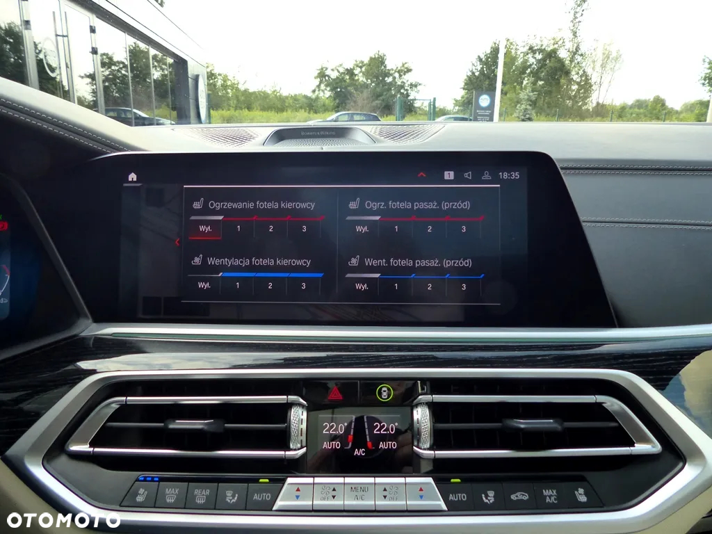 BMW X7 M50i sport - 32