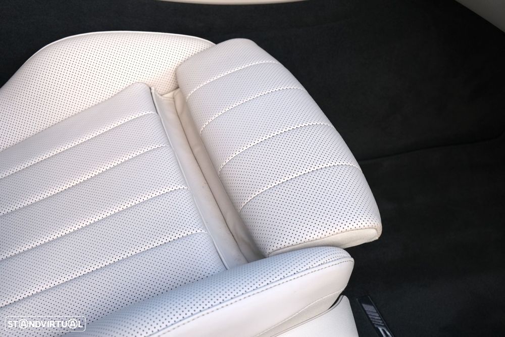 Mercedes-Benz E 220 d AMG Line - 24