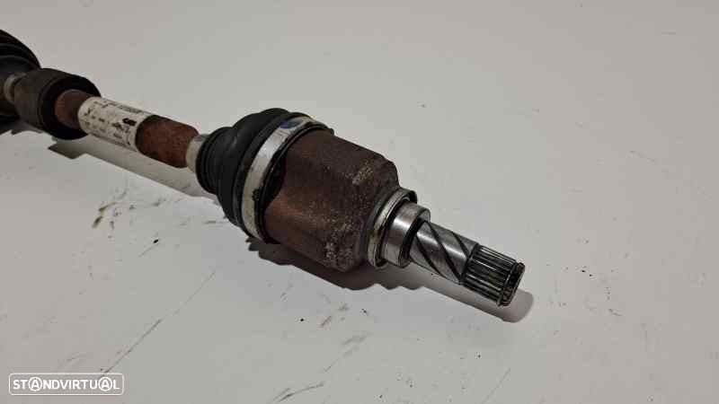 TRANSMISSÃO FRONTAL ESQUERDA RENAULT MEGANE IV FASTBACK 2018 -391010195R - 2