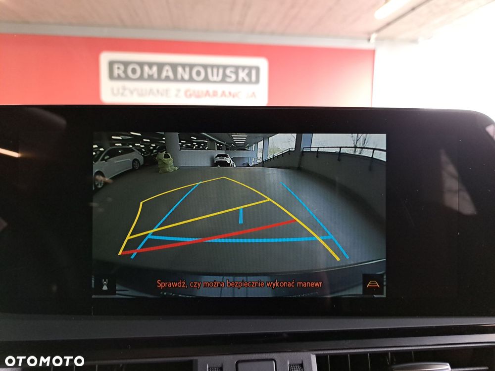 Lexus ES 300h Business Edition - 22