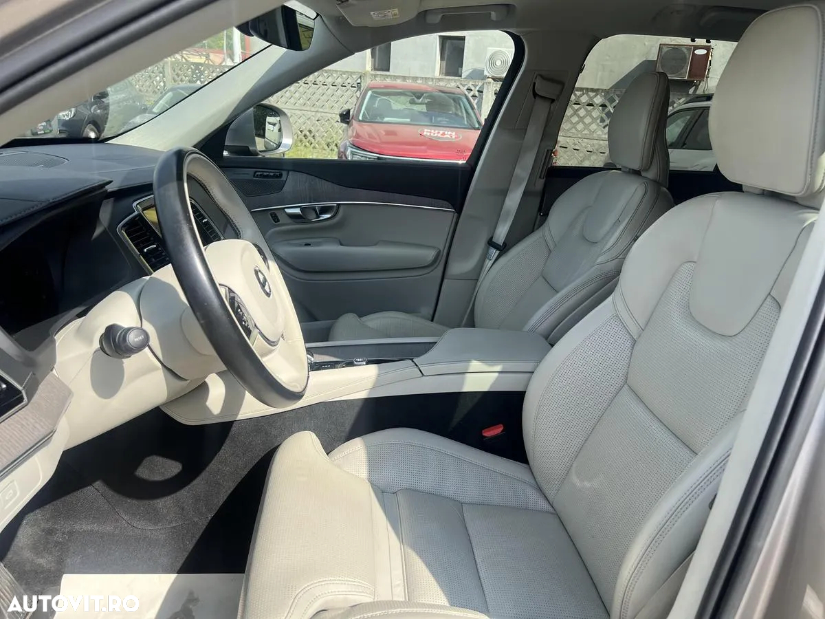 Volvo XC 90 - 6