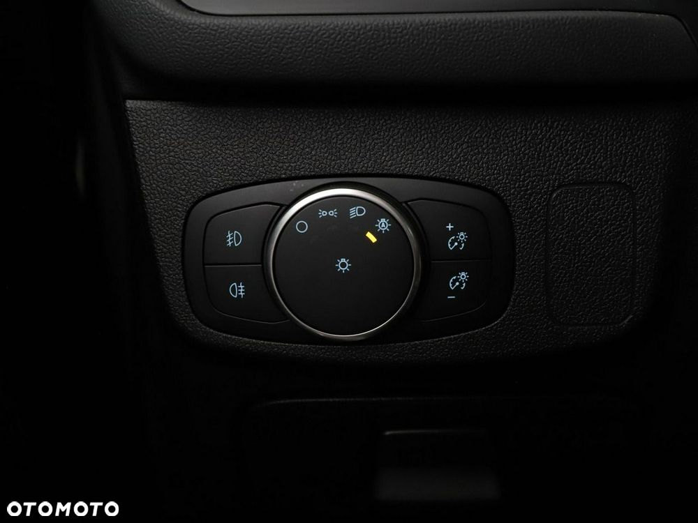 Ford Focus 2.0 EcoBlue Titanium - 31