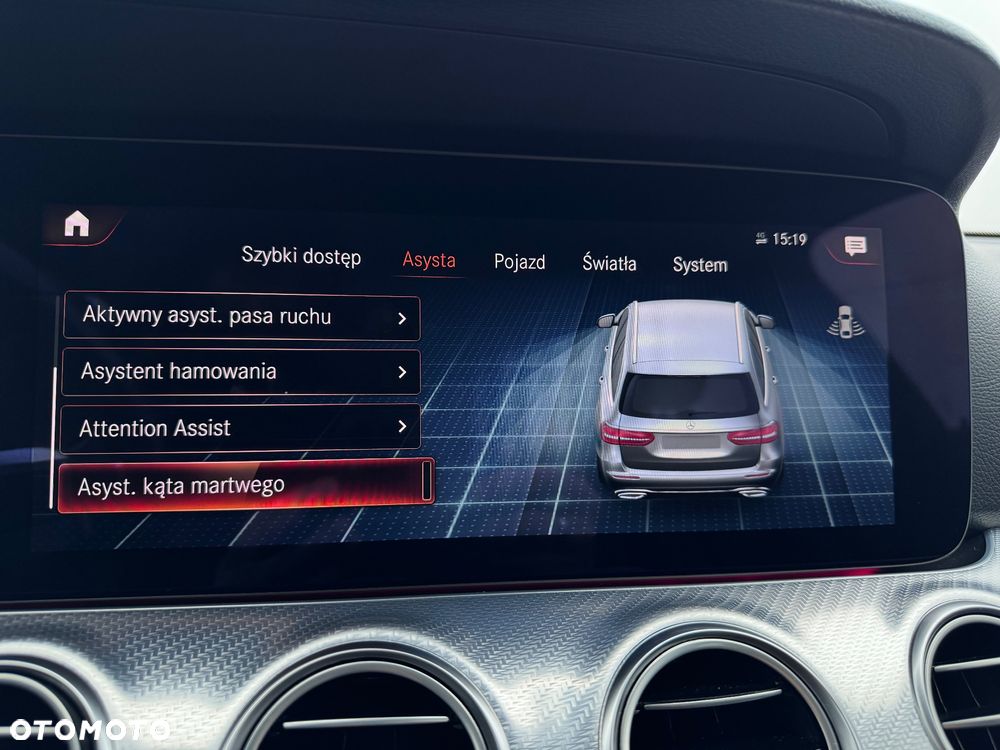 Mercedes-Benz Klasa E 200 9G-TRONIC Exclusive - 40