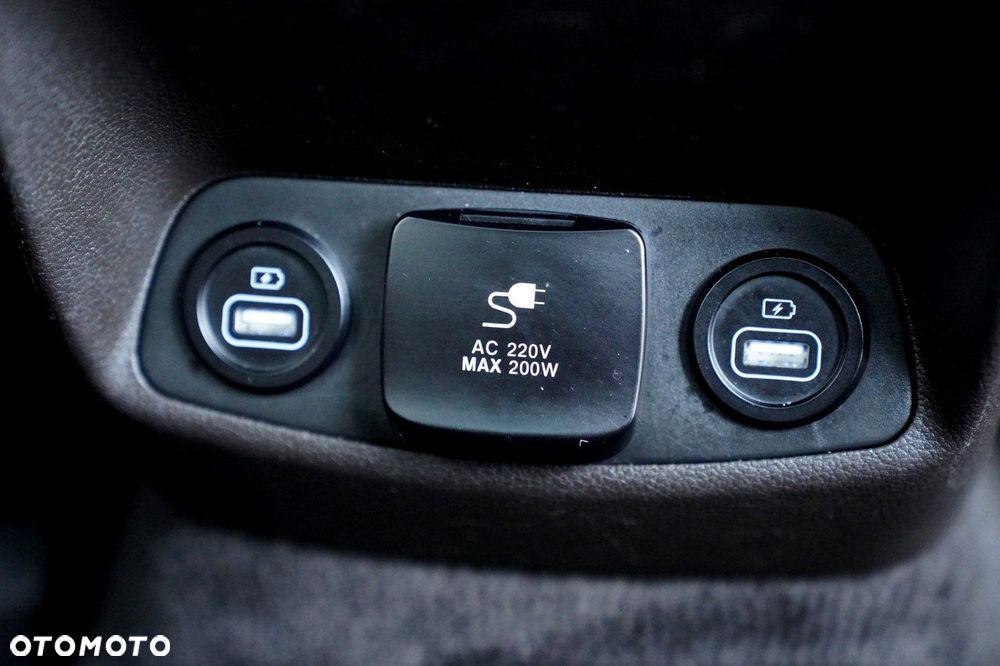 Hyundai Santa Fe - 30