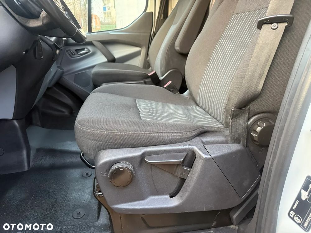 Ford Transit Custom - 28
