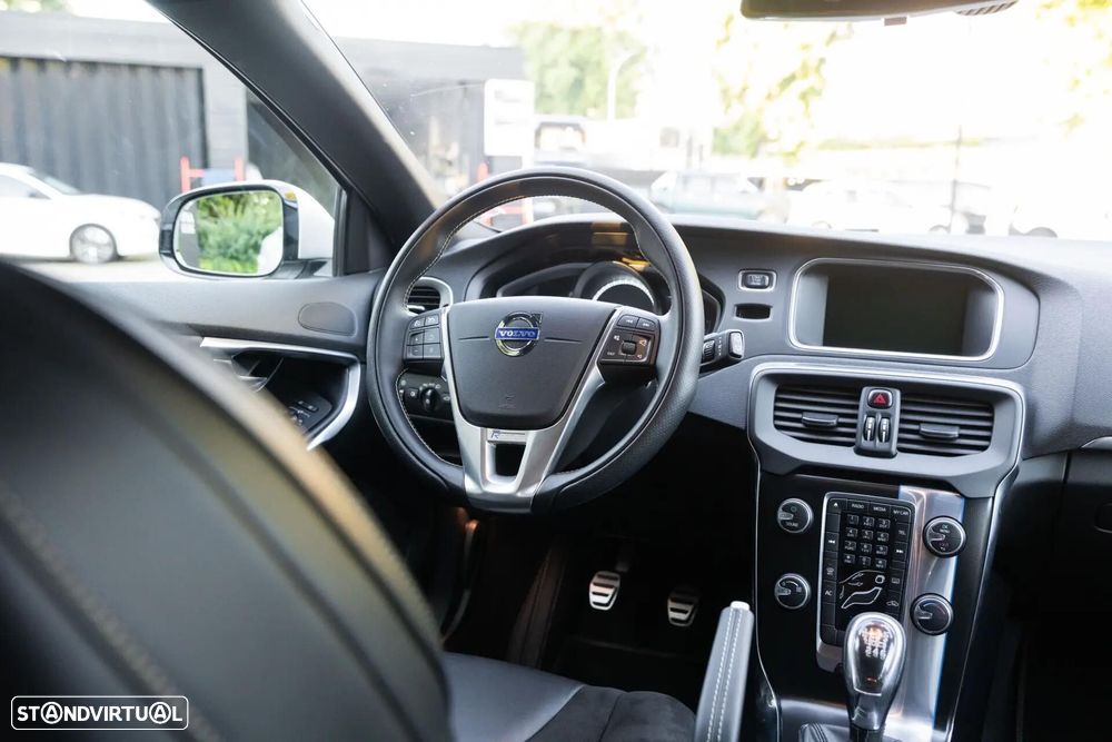 Volvo V40 1.6 D2 R-Design - 15