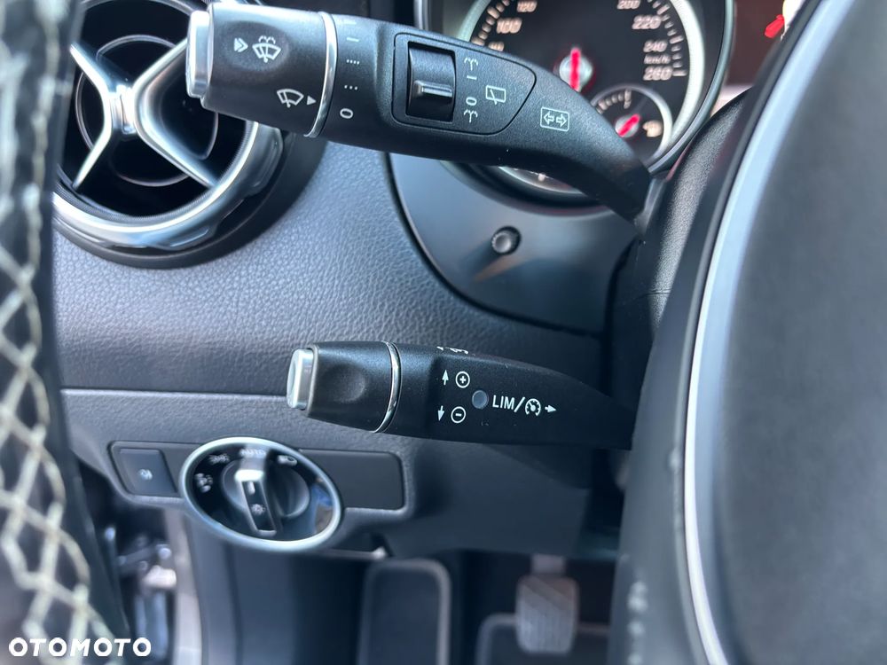 Mercedes-Benz GLA 180 (CDI) d StreetStyle - 24