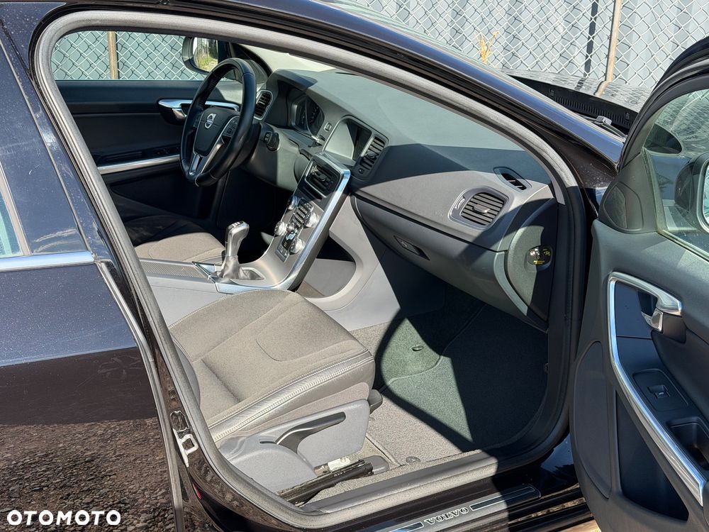 Volvo V60 D4 Drive-E Momentum - 7