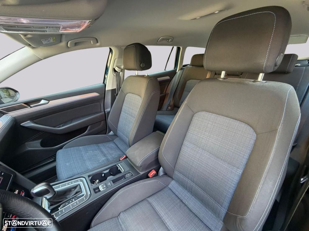 VW Passat - 34