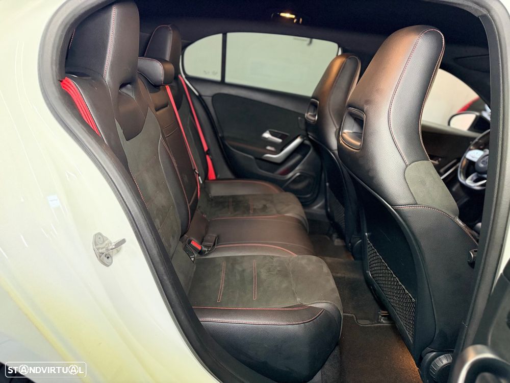 Mercedes-Benz A 180 d 7G-DCT AMG Line - 16