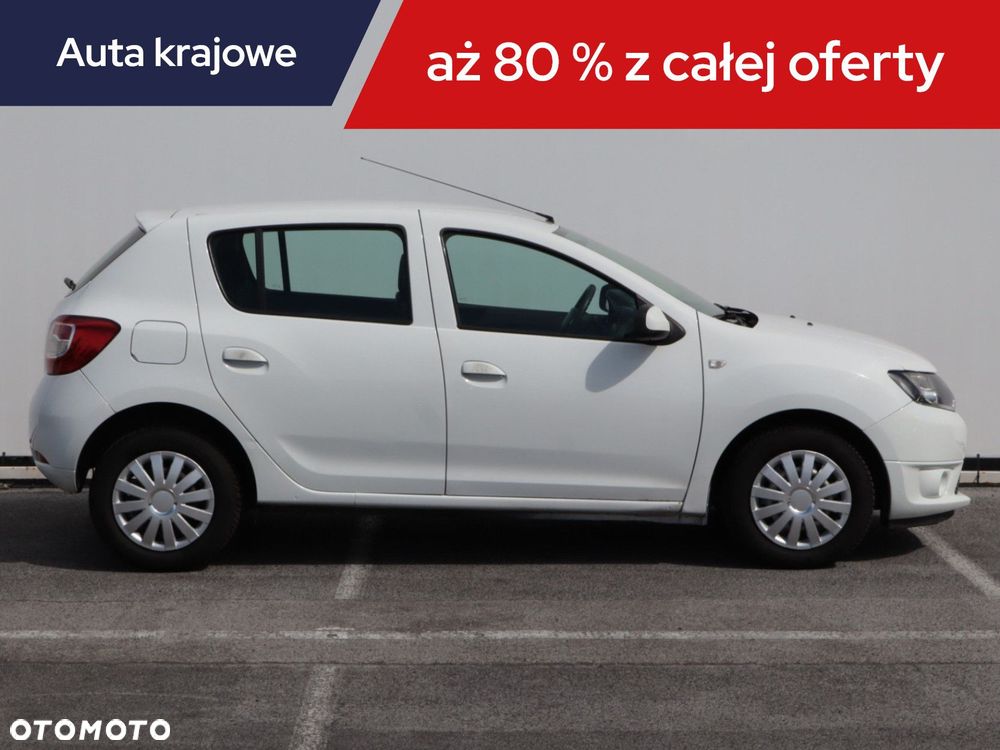 Dacia Sandero - 8