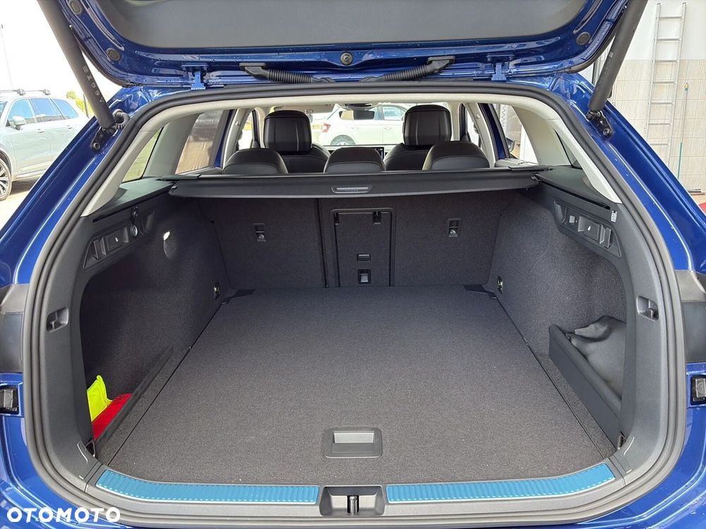 Volkswagen Passat Variant 2.0 TSI Business Plus DSG - 31