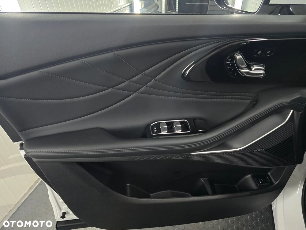 Omoda 9 1.5 Super Hybrid Exclusive AWD - 8