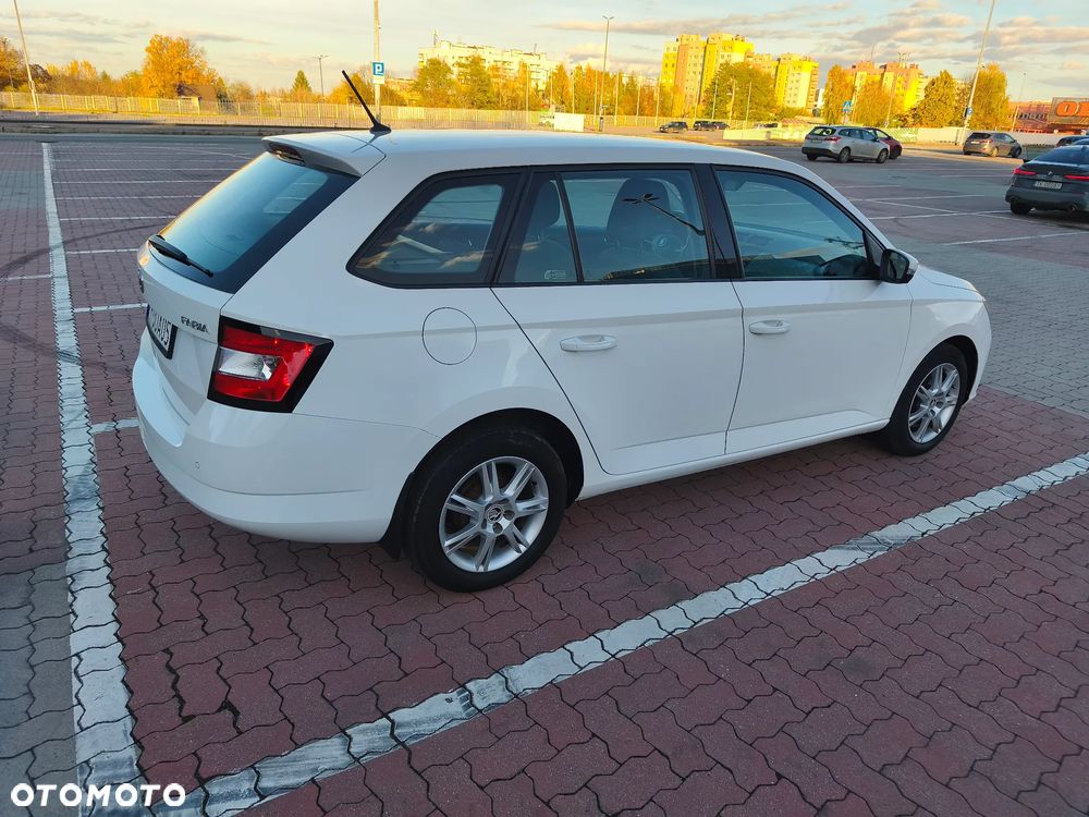 Skoda Fabia - 4
