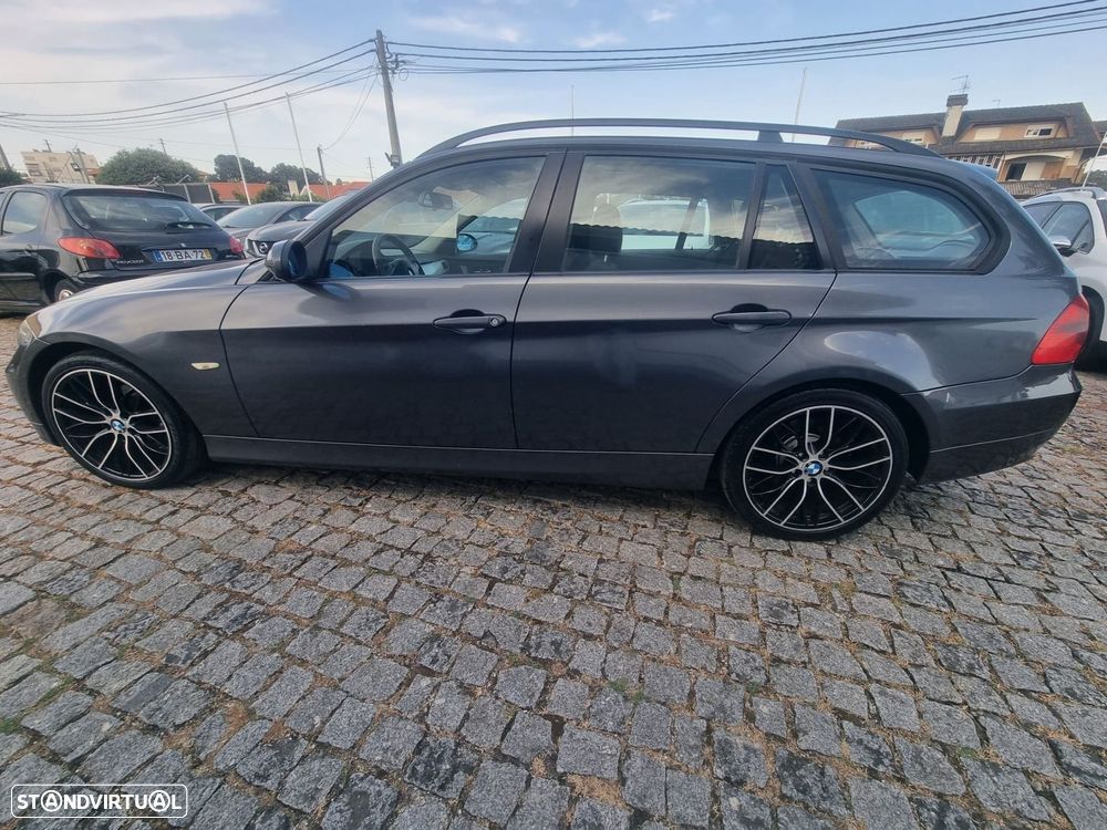 BMW 320 d Touring - 8