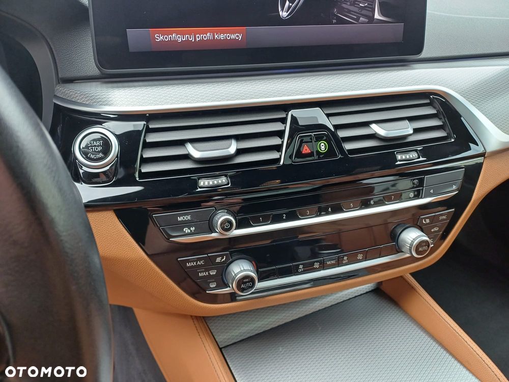 BMW Seria 5 520d - 11