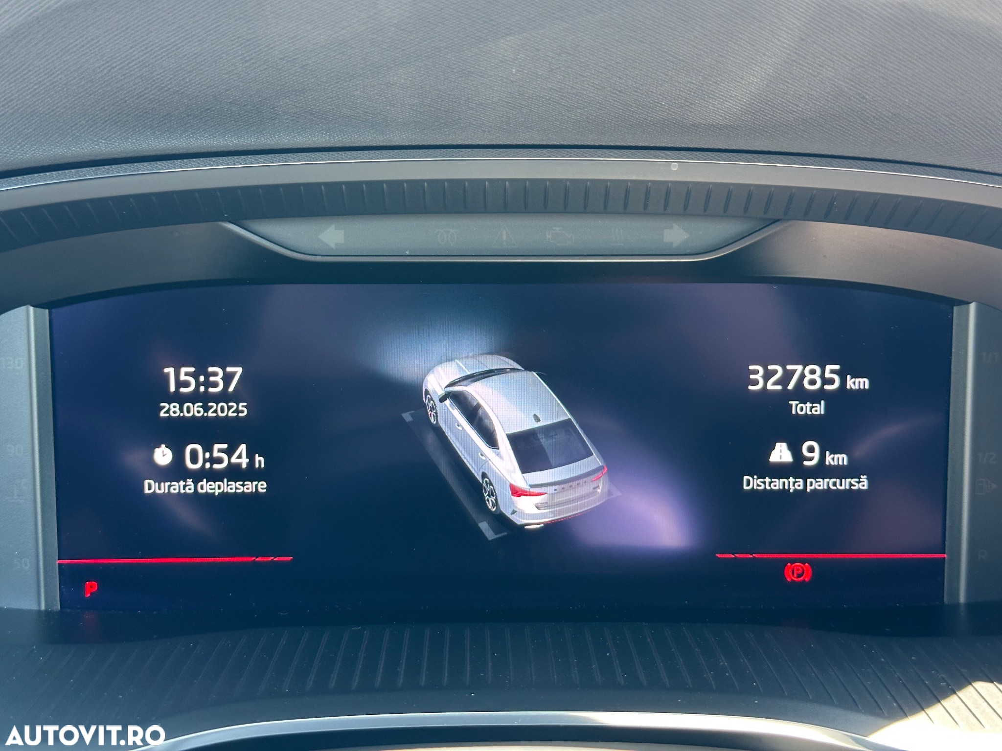 Skoda Octavia 2.0 TSI DSG RS - 24