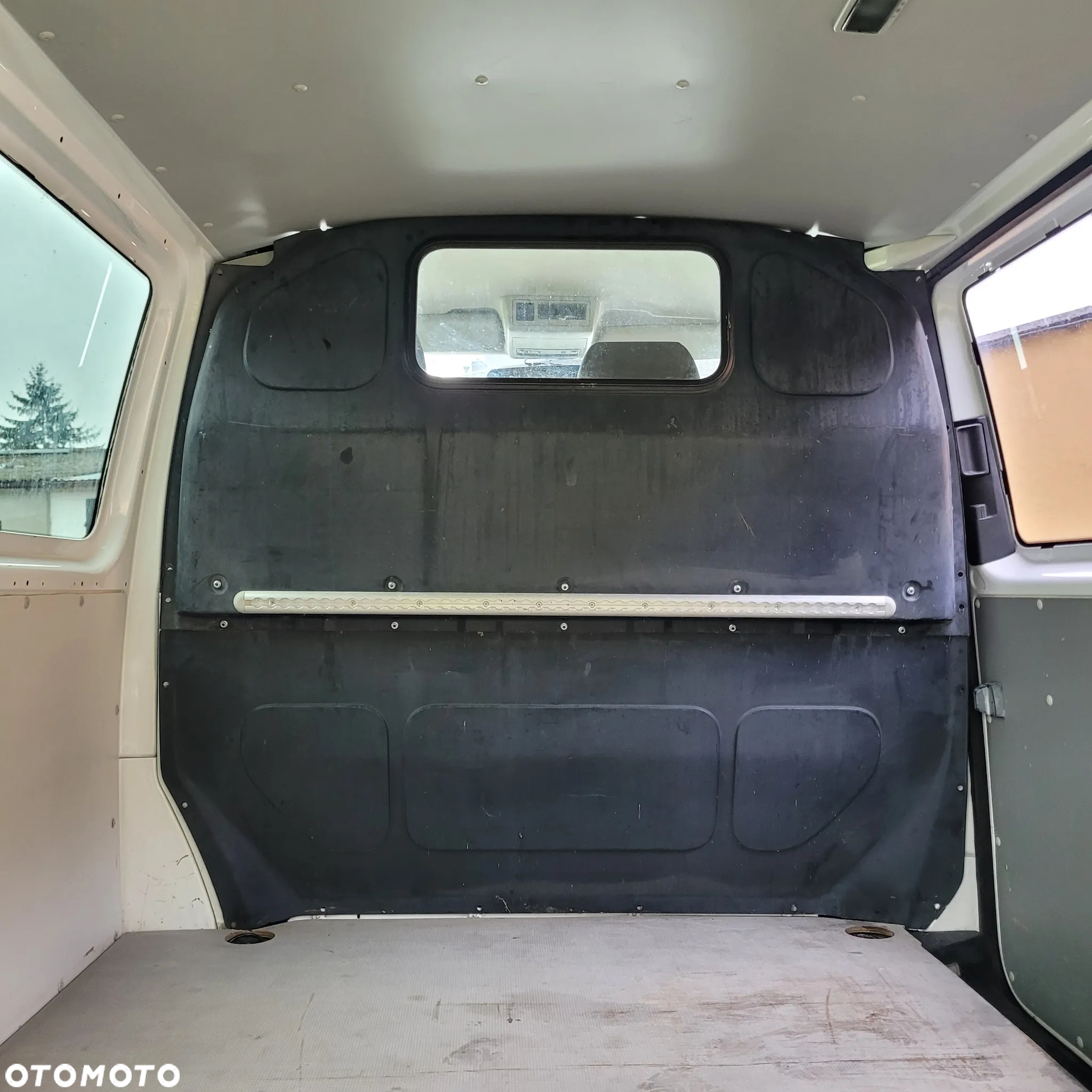 Volkswagen Transporter - 5