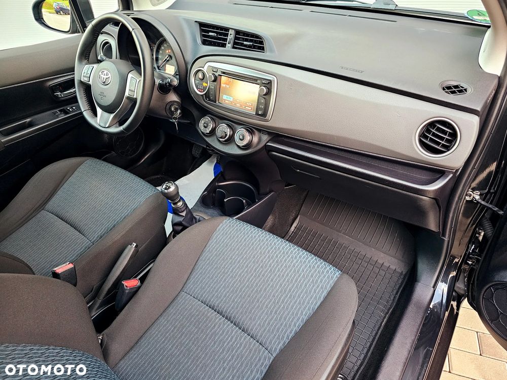 Toyota Yaris 1.33 VVT-i Executive - 26