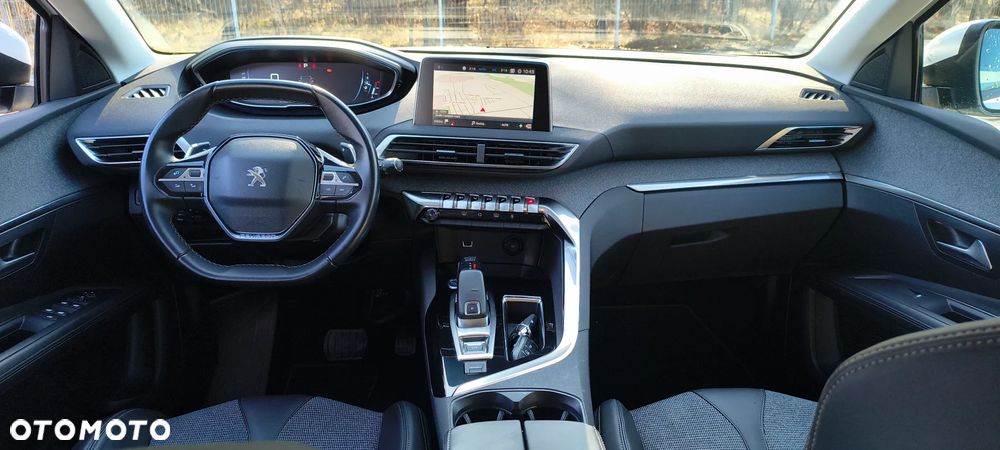 Peugeot 3008 1.2 PureTech Allure S&S EAT6 - 10